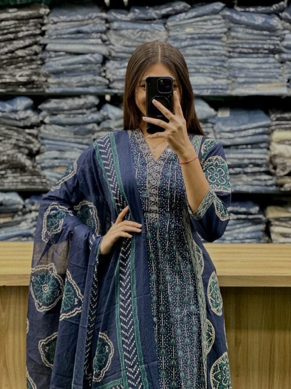 Fastival special bandhani anarkali set