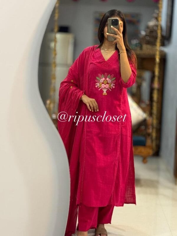 Designer thread work anarkali